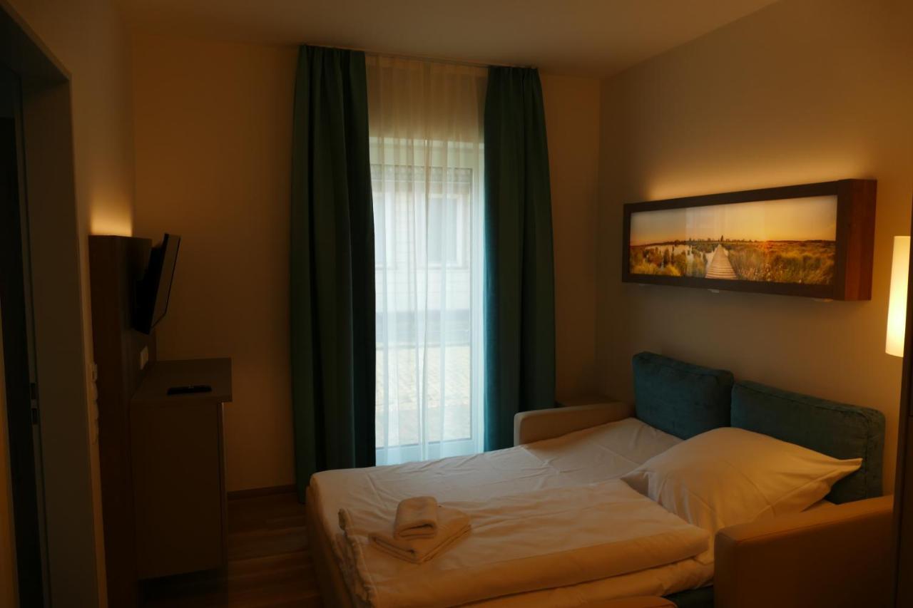 Meyn'S Apartments & Hotel โซลเทา ภายนอก รูปภาพ